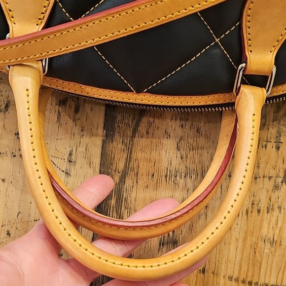 DOONEY‎ & BOURKE Vintage Quilted Hobo Handbag w/ Vachetta Trim Classic Old Money - Picture 4 of 15